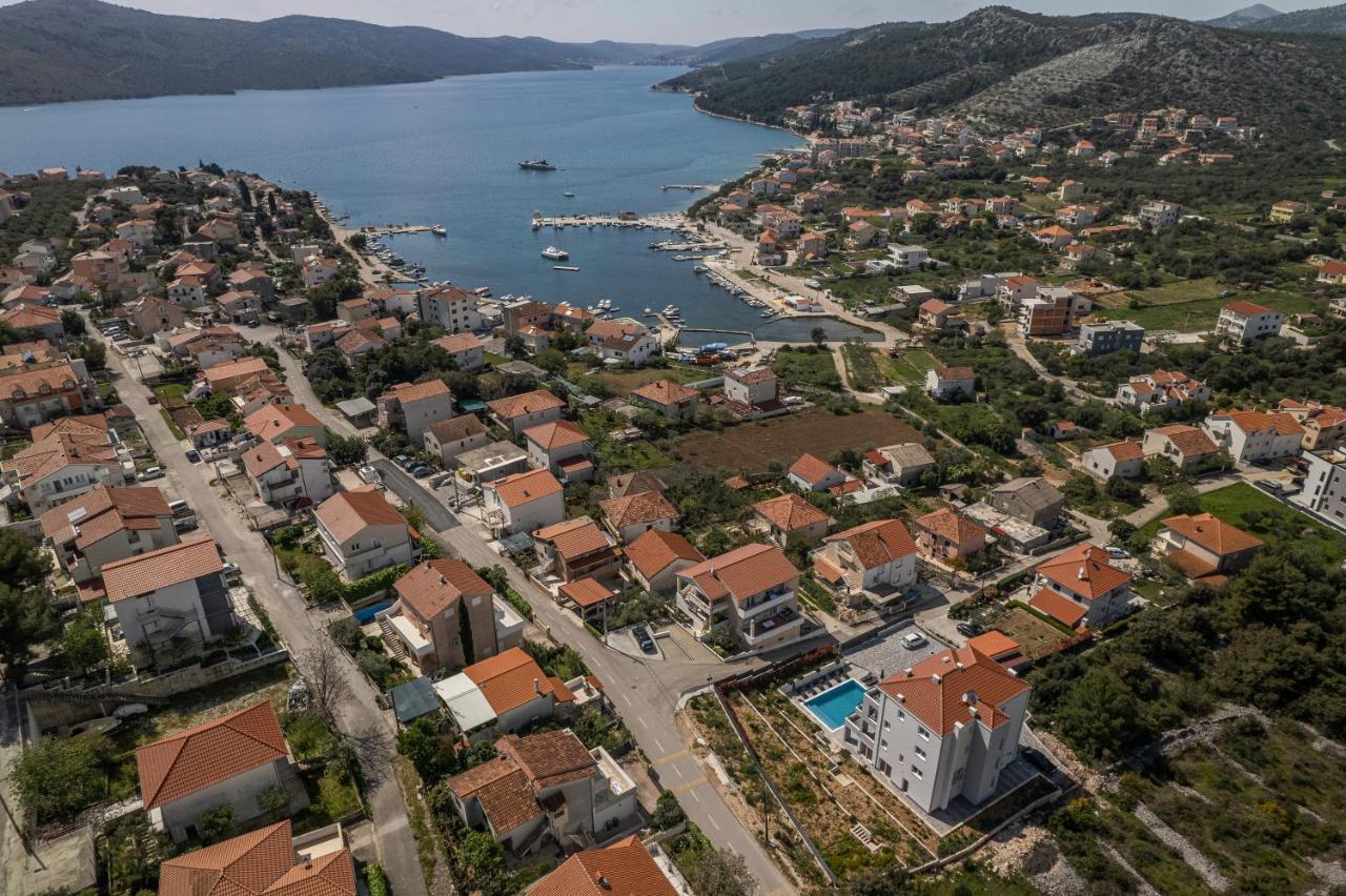 Villa Barbara & Zoran With Heated Swimming Pool Seget Vranjica Exterior photo